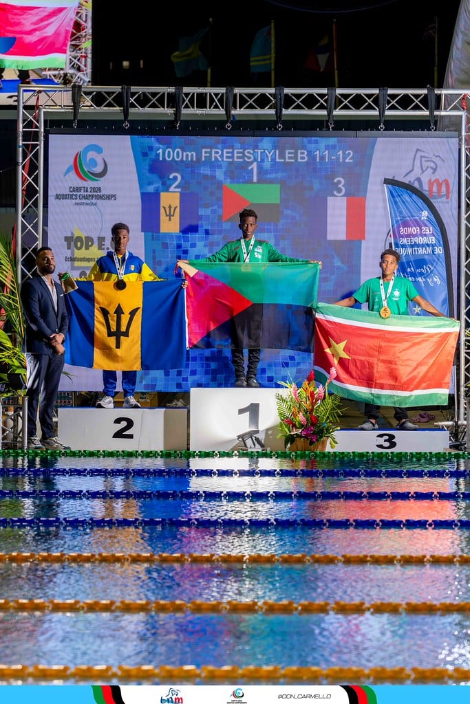 Lucas WATO, nageur martiniquais sponsorisé par Natur'All, aux Carifta 2026